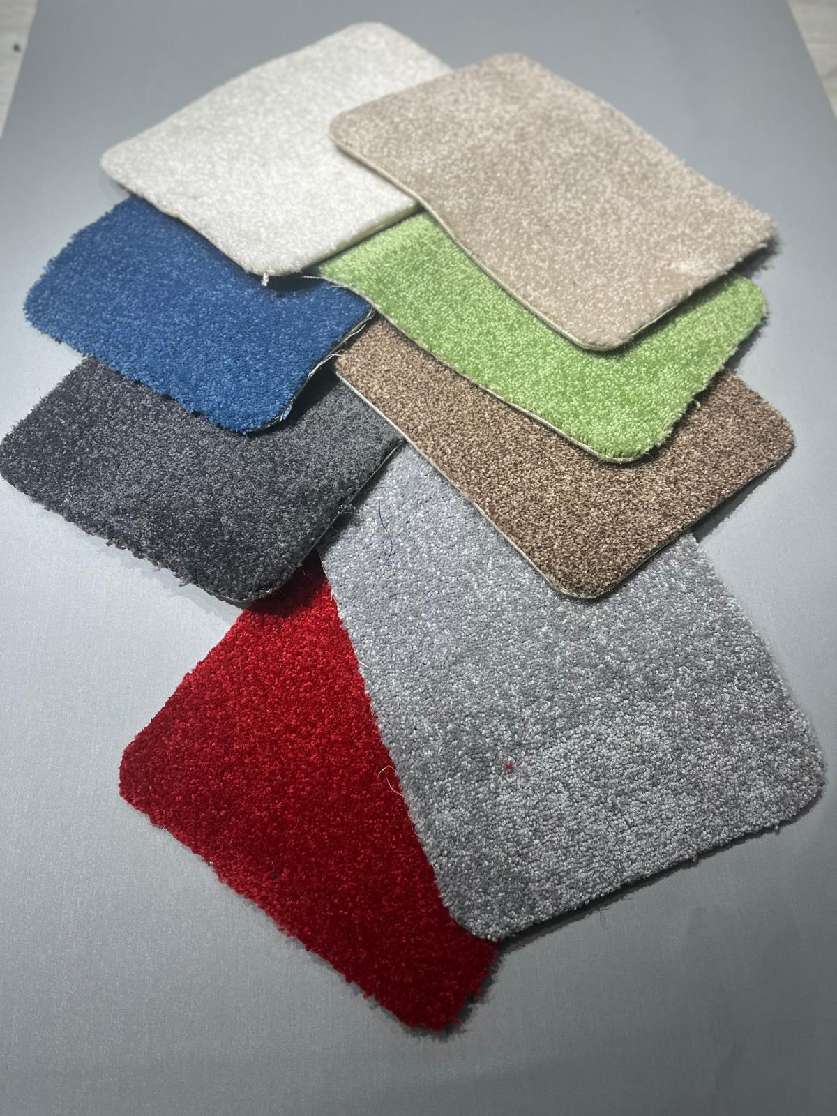 Halıfleks profesyonel döşeme uygulaması, hızlı ve kaliteli montaj.